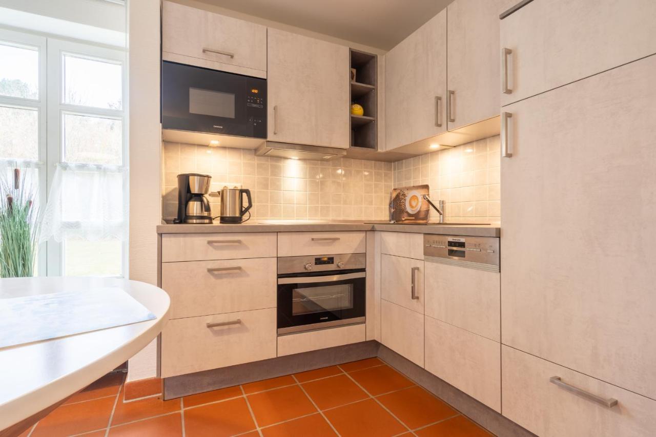 Feriendorf Rugana - Komfort Appartement Mit 1 Schlafzimmer Und Terrasse B47 Dranske Exterior foto